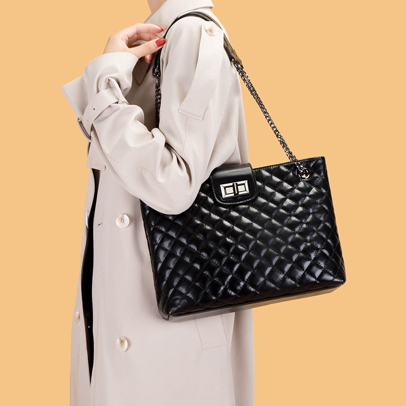 Bolsa Matelassê Couro Legítimo Soraia