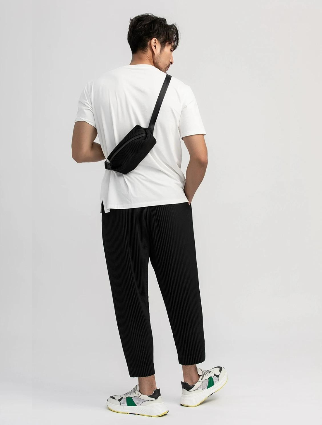 Calça Plissada Issey Miyake